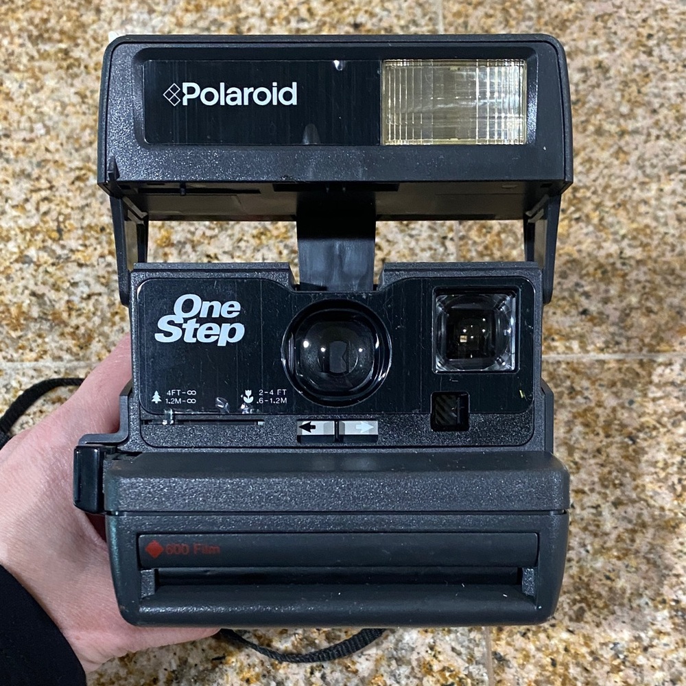 Vintage Polaroid 600 OneStep - Picture 2 of 11